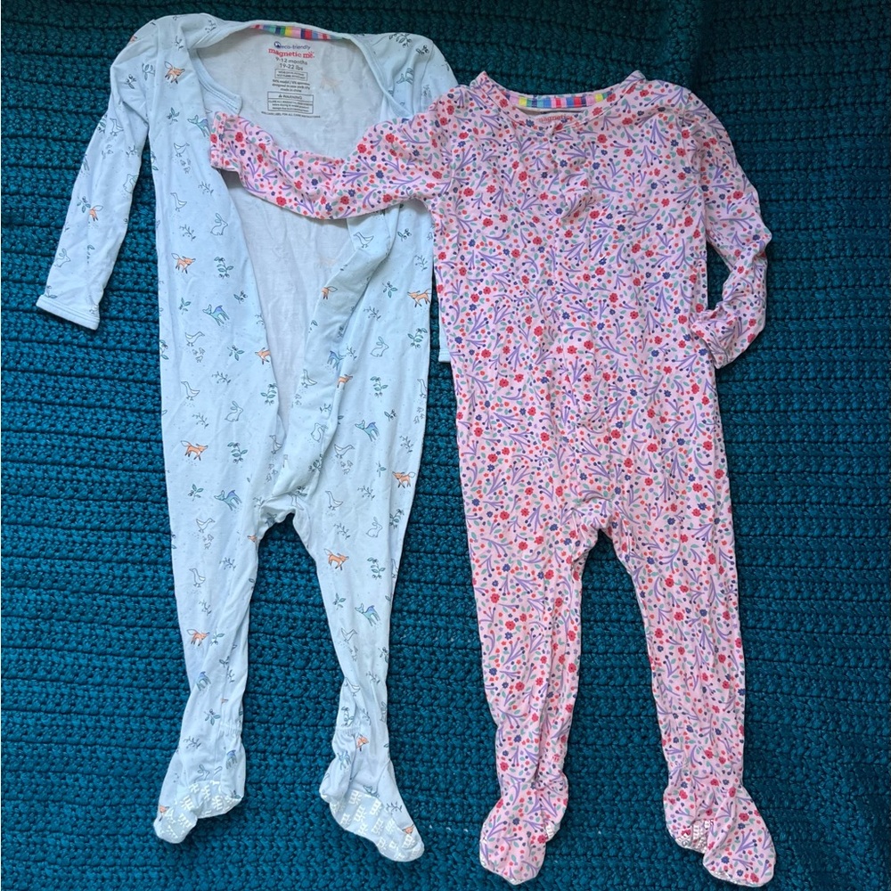 Magnetic Me baby footie pajamas set of 2